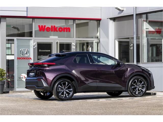 Toyota C-HR 1.8 Hybrid 140 First Edition Dodenhoekdetectie, Navigatie, Parkeersensoren V + A , All-in Rijklaarprijs