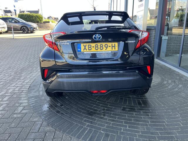 Toyota C-HR 1.8 Hybrid dynamic
