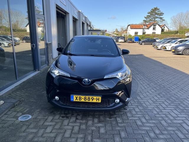 Toyota C-HR 1.8 Hybrid dynamic