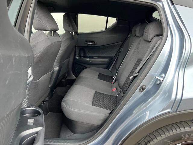 Toyota C-HR 1.8 Hybrid Style, Two Tone lak, Camera,
