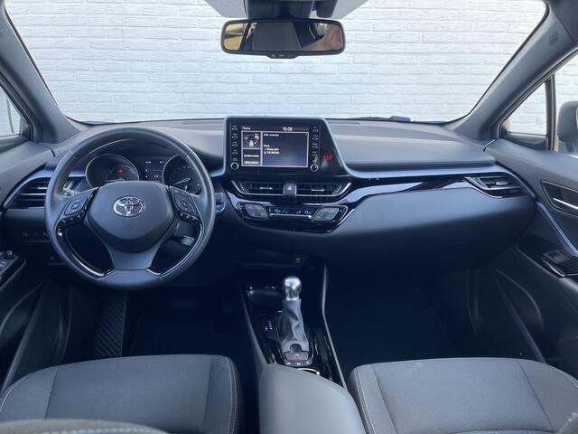 Toyota C-HR 2.0 Hybrid Team D | CarPlay | Parelmoer | Camera | ACC | LED | DAB+ | Keyless | 18 inch