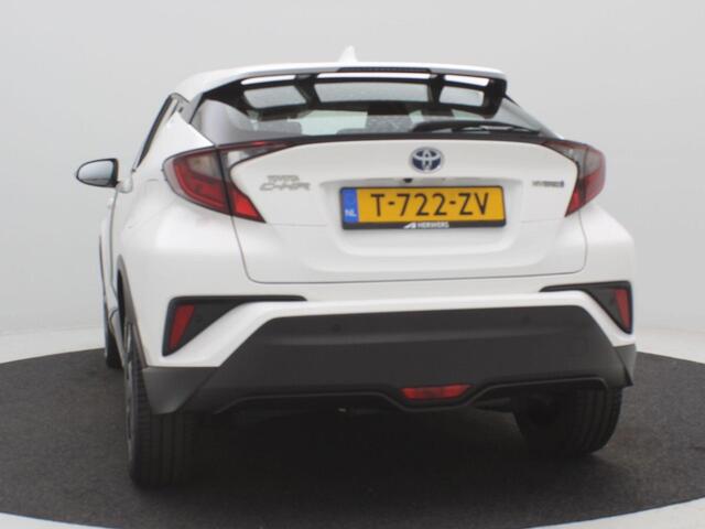 Toyota C-HR 1.8 Hybrid Dynamic / Adaptieve Cruise Control / Navigatie / 1ste Eigenaar / Airco Climate Control / Achteruitrijcamera / Historie bekend / LMV /