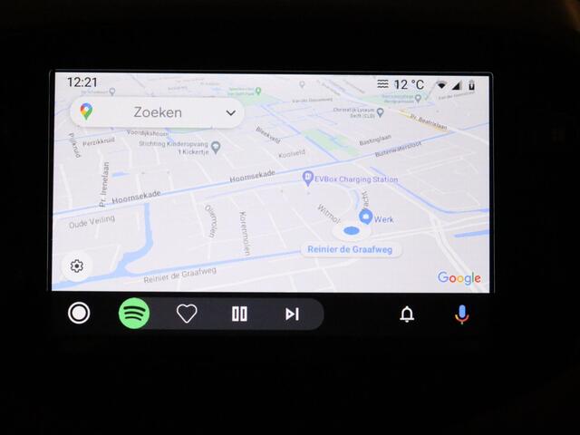 Toyota C-HR 1.8 Hybrid Business Plus | Navigatie | Stoelverwarming | Apple Carplay & AndroidAUTO |