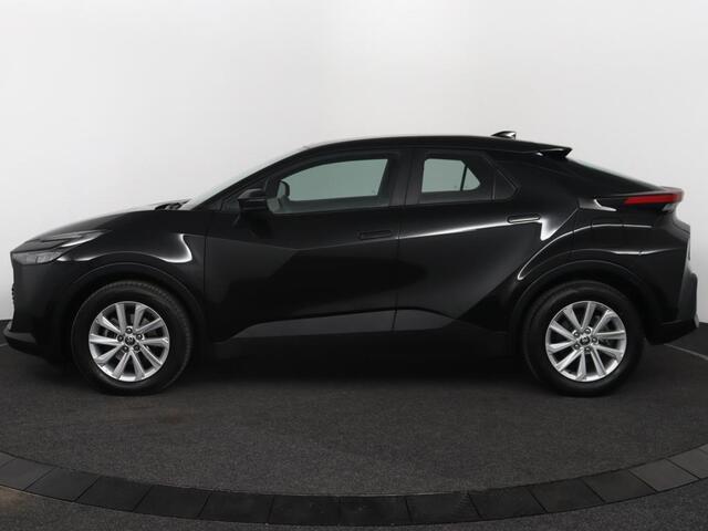 Toyota C-HR 1.8 Hybrid 140 Active | Apple carplay & Android auto | Parkeer camera | Cruise control |