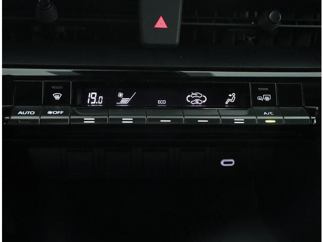 Toyota C-HR 1.8 Hybrid 140 Active | Apple carplay & Android auto | Parkeer camera | Cruise control |