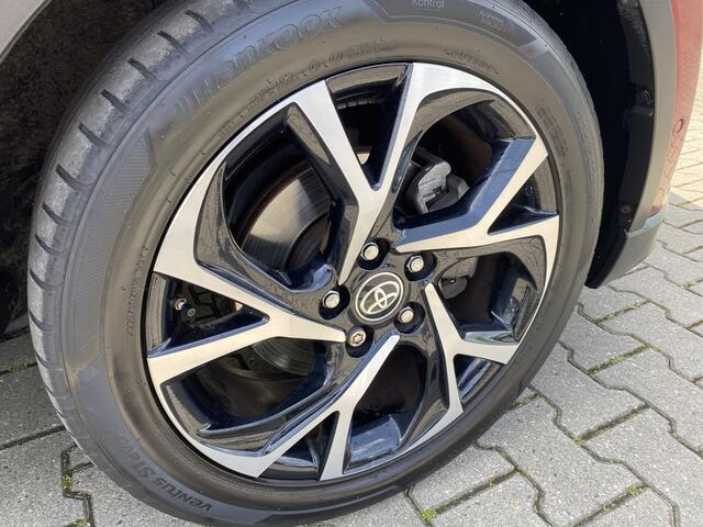 Toyota C-HR 1.8 Hybrid Style Ultimate JBL , Stoel & Stuurverwarming , Trekhaak Afn