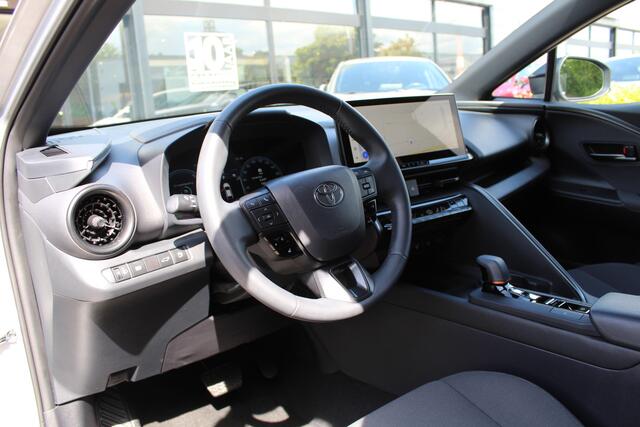 Toyota C-HR 1.8 Hybrid 140 First Edition Limited | Rijklaar | Stoel-/stuurverw. | Blind Spot | Apple/Android | LED | El. achterklep | Keyless