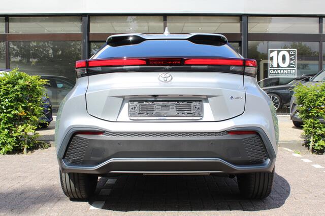 Toyota C-HR 1.8 Hybrid 140 First Edition Limited | Rijklaar | Stoel-/stuurverw. | Blind Spot | Apple/Android | LED | El. achterklep | Keyless