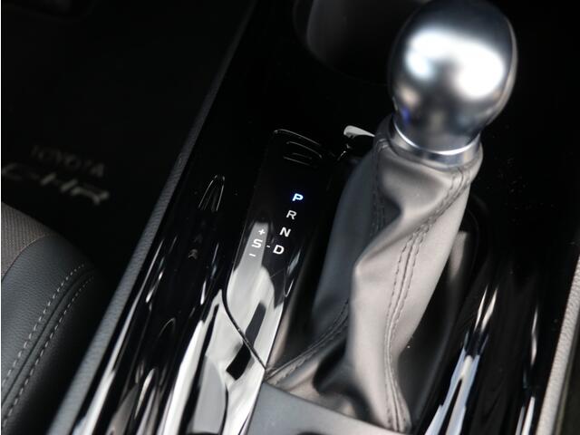 Toyota C-HR 2.0 Hybrid Dynamic I Camera I Dodehoekdetectie