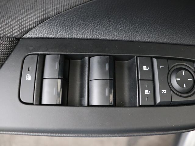 Toyota C-HR 1.8 Hybrid 140 Dynamic Limited I Apple Carplay/Android Auto I Climate Control I Cruise Control Adaptief I