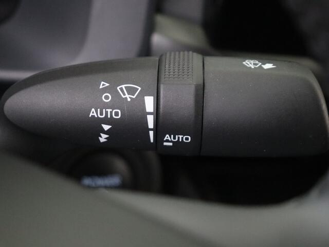 Toyota C-HR 1.8 Hybrid 140 Dynamic Limited I Apple Carplay/Android Auto I Climate Control I Cruise Control Adaptief I