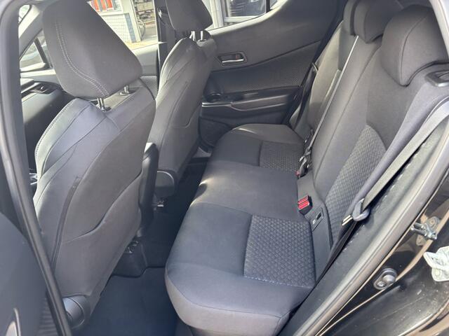 Toyota C-HR 1.8 Hybrid Dynamic / Apple Carplay/AndroidAuto / Stoelverwarming / Cruise Control /