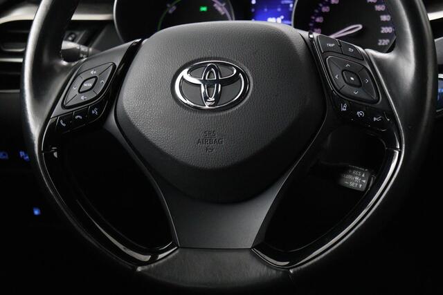 Toyota C-HR 1.8 Hybrid Dynamic | Stoel & stuurverwarming | Adaptive cruise | Camera | Navigatie | Climate control | Keyless