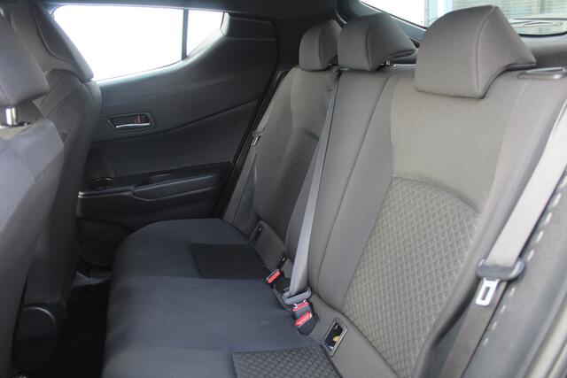 Toyota C-HR 1.8 Hybrid Business Airco l Cruise control l Parkeercamera l LED dagrijverlichting l AppleCarPlay/AndroidAuto