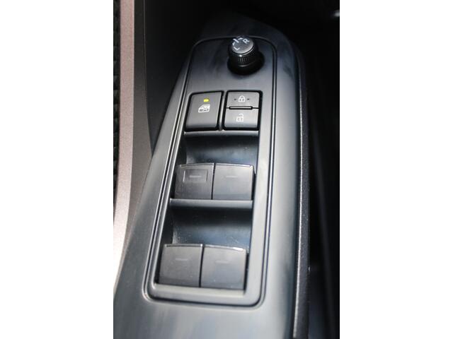 Toyota C-HR 1.8 Hybrid Business Airco l Cruise control l Parkeercamera l LED dagrijverlichting l AppleCarPlay/AndroidAuto