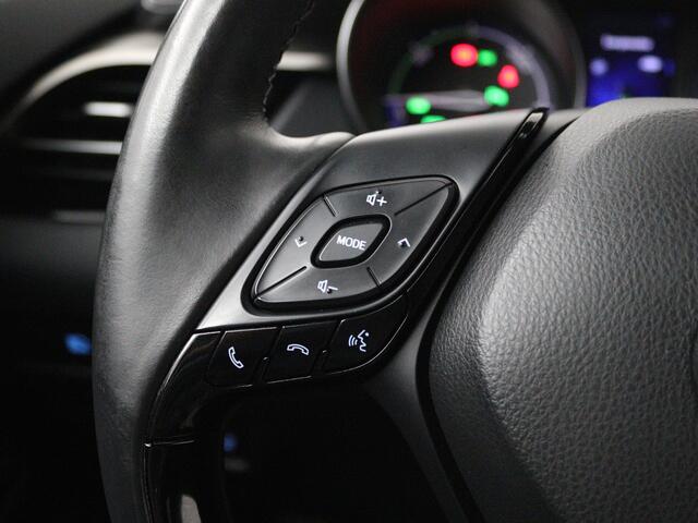 Toyota C-HR 1.8 Hybrid Style Bi-Tone