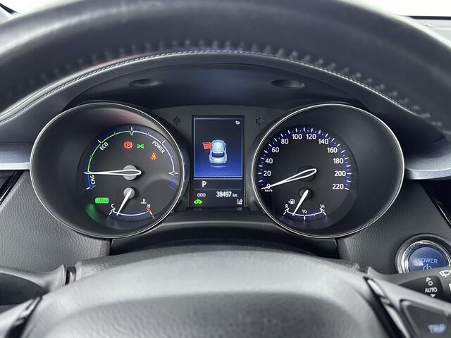 Toyota C-HR 1.8 Hybrid Dynamic Limited | Stoelverwarming | Apple Carplay /- Android Auto | CvdM