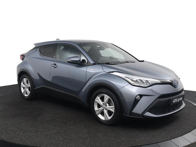 Toyota C-HR 1.8 Hybrid Business Plus | 18 Inch Zomerwielen aanwezig | Stoelverwarming | Trekhaak | Stuurwielverwarming | Dodehoek Detectie | Parkeersensoren Rondom |