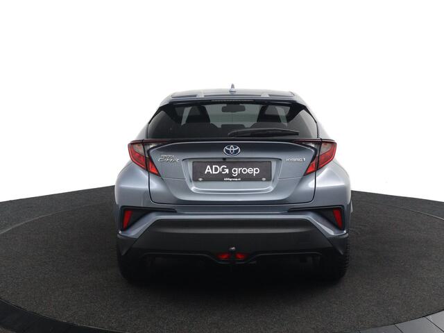 Toyota C-HR 1.8 Hybrid Business Plus | 18 Inch Zomerwielen aanwezig | Stoelverwarming | Trekhaak | Stuurwielverwarming | Dodehoek Detectie | Parkeersensoren Rondom |