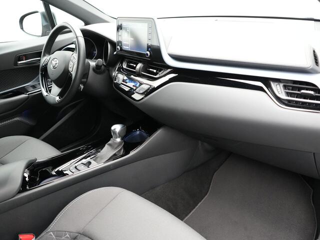 Toyota C-HR 2.0 Hybrid Dynamic 184pk Dealer O.H | Trekhaak Afn. | Adaptive Cruise | Camera | Apple Carplay | Sportstoelen Verwarmd | 18"L.M | Keyless | BLIS |