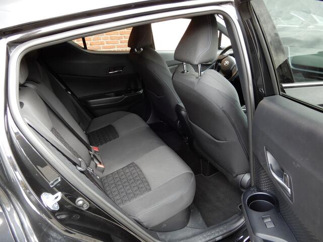 Toyota C-HR 2.0 HYBRID BUSINESS PLUS automaat