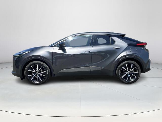 Toyota C-HR 1.8 Hybrid 140 First Edition | Carplay | Camera's rondom | Elektrische achterklep | Keyless entry |