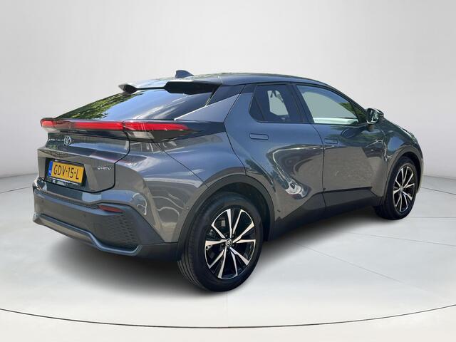 Toyota C-HR 1.8 Hybrid 140 First Edition | Carplay | Camera's rondom | Elektrische achterklep | Keyless entry |