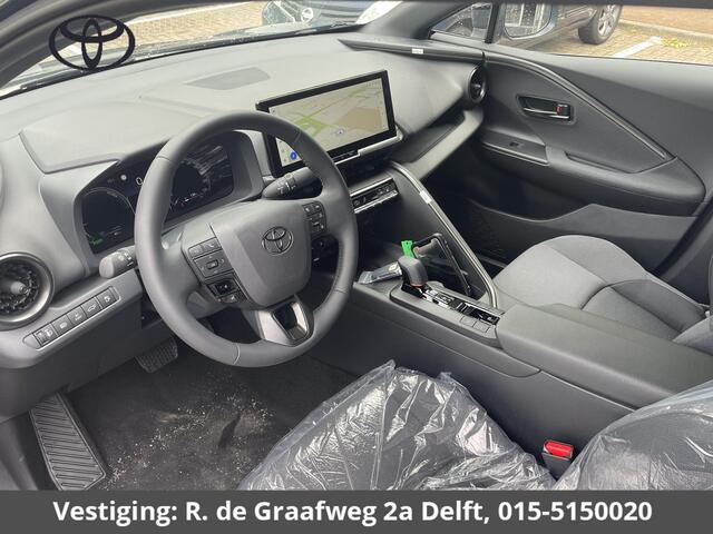 Toyota C-HR 2.0 Plug-in Hybrid 220 Dynamic | Stoel en stuur verwarming | Parkeersensoren voor en achter | Apple Carplay & AndriodAUTO | Naviagtie