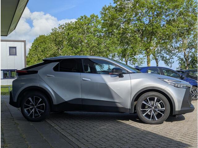 Toyota C-HR 1.8 Hybrid 140 Dynamic Plus | PDC V+A | BSM | ACC | Stoel- stuurverwarming | Elek. achterklep | Camera