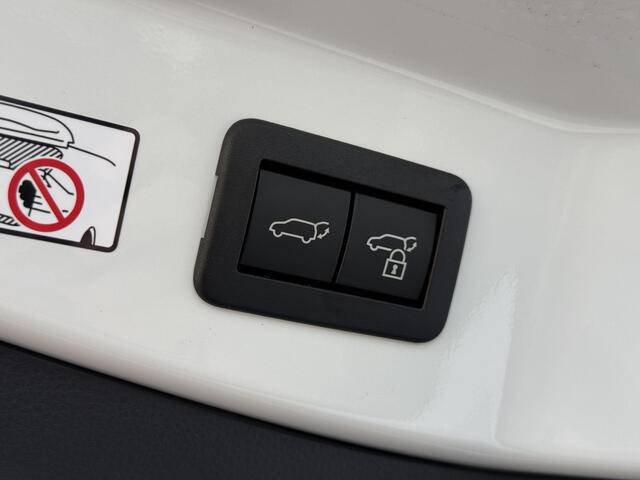 Toyota C-HR 1.8 Hybrid 140 First Edition | BSM | ACC | 360 Camera | PDC V+A | Elek. achterklep