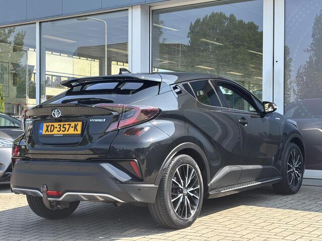 Toyota C-HR 1.8 Hybrid Executive Premium Pack , Trekhaak, Stoel en stuurverwarming, JBL, Treeplanken, Nederlandse auto