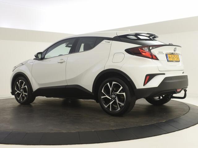 Toyota C-HR 1.8 Hybrid Dynamic | Trekhaak | Parkeersensoren V+A | Navigatie