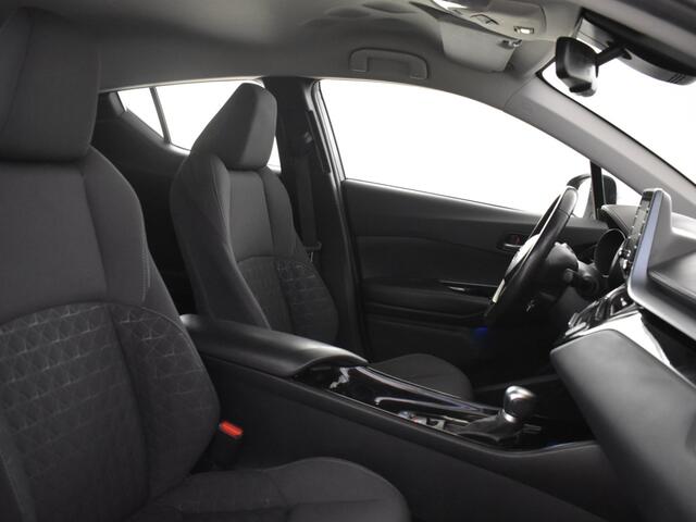 Toyota C-HR 1.8 Hybrid Dynamic | Trekhaak | Parkeersensoren V+A | Navigatie