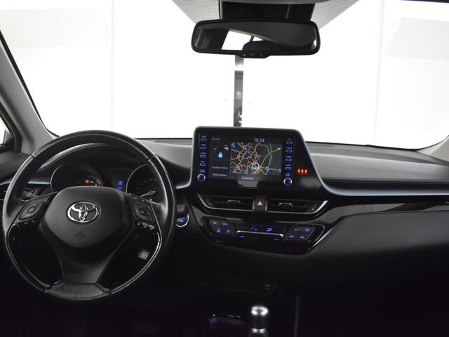 Toyota C-HR 1.8 Hybrid Dynamic | Trekhaak | Parkeersensoren V+A | Navigatie
