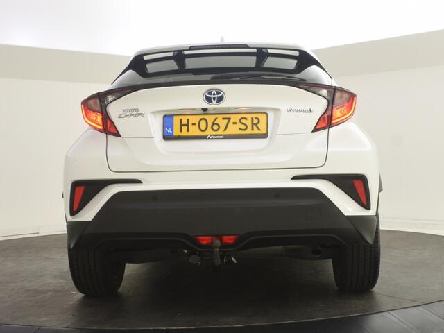Toyota C-HR 1.8 Hybrid Dynamic | Trekhaak | Parkeersensoren V+A | Navigatie
