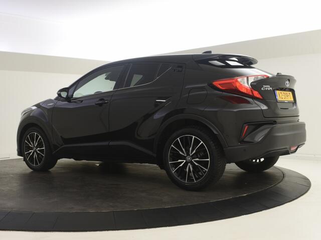 Toyota C-HR 1.8 Hybrid Executive | All Seasons | Navigatie | Parkeersensoren