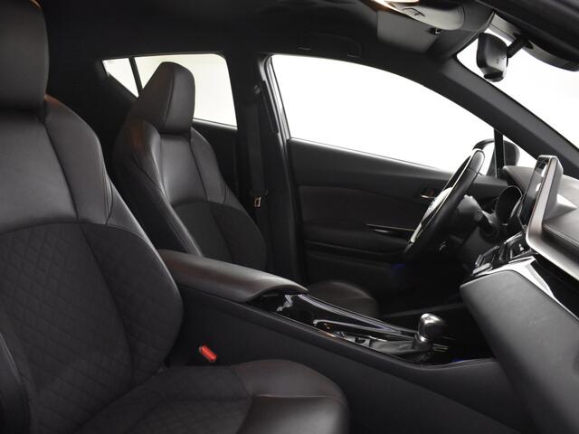 Toyota C-HR 1.8 Hybrid Executive | All Seasons | Navigatie | Parkeersensoren