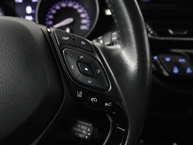 Toyota C-HR 2.0 Hybrid Executive | Navigatie | Apple CarPlay / Android Auto | JBL | Trekhaak |