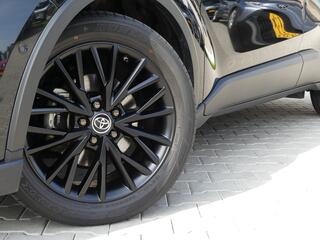 toyota-c-hr-1.8-hybrid-dynamic-blac