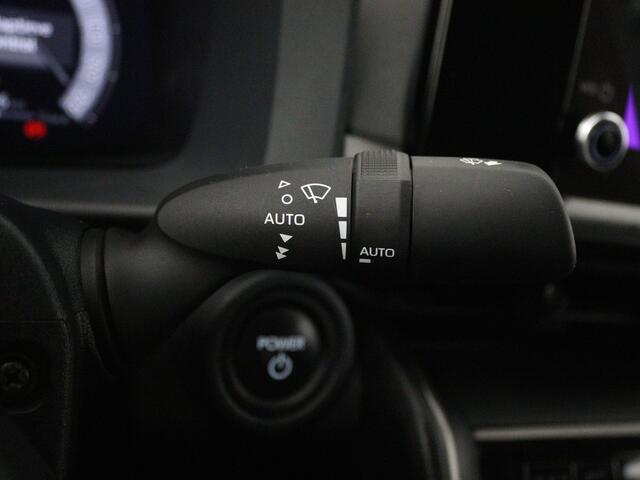 Toyota C-HR 1.8 Hybrid 140 First Edition | Navigatie |