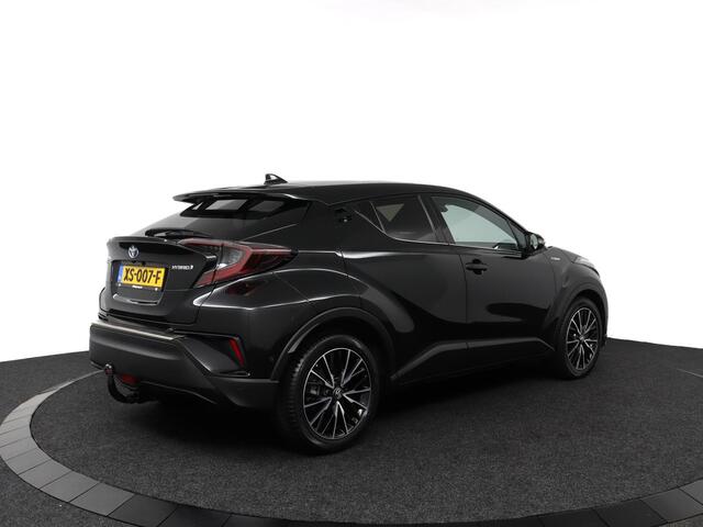 Toyota C-HR 1.8 Hybrid Style | Trekhaak | Stoel/Stuurverwarming | Parkeersensoren | Navigatie | 4Seizoenenbanden |