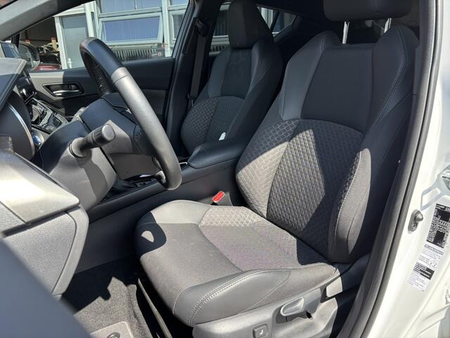 Toyota C-HR 2.0 Hybrid Dynamic / Navi / Applecarplay / Android Auto / Parelmoer / Camera /