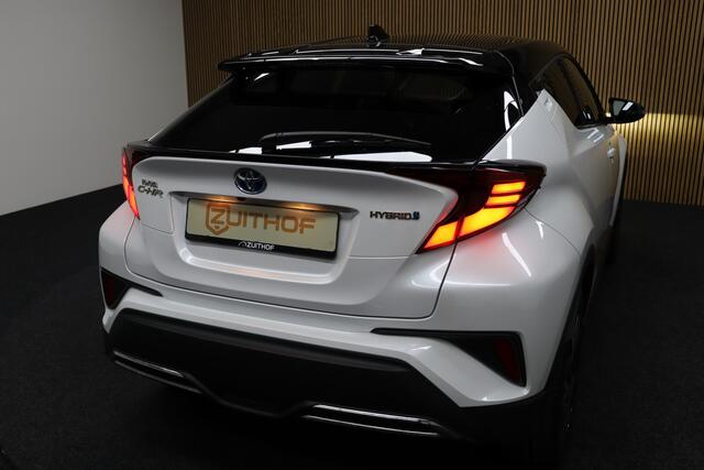 Toyota C-HR 2.0 Hybrid Style | Bi-Tone | Adaptive-cruise | Apple Carplay & Android Auto | Camera | Navigatie | Keyless | Dodehoekdetectie