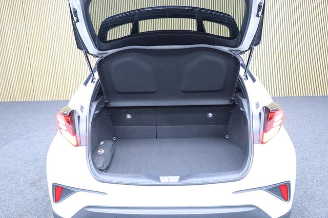 Toyota C-HR 2.0 Hybrid Style | Bi-Tone | Adaptive-cruise | Apple Carplay & Android Auto | Camera | Navigatie | Keyless | Dodehoekdetectie