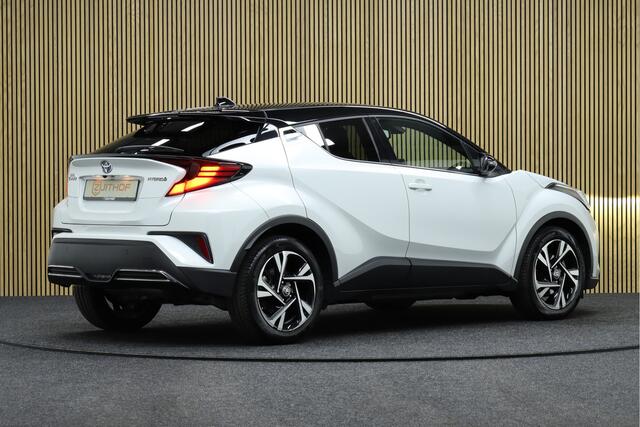 Toyota C-HR 2.0 Hybrid Style | Bi-Tone | Adaptive-cruise | Apple Carplay & Android Auto | Camera | Navigatie | Keyless | Dodehoekdetectie
