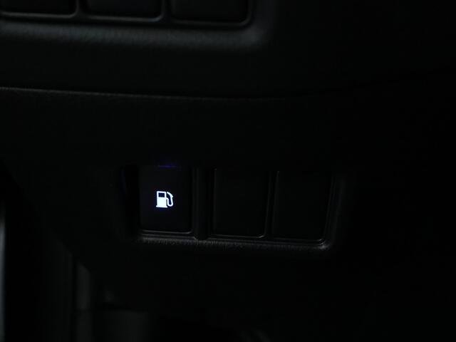 Toyota C-HR 2.0 Hybrid First Edition | Navigatie | Parkeersensoren | Trekhaak |