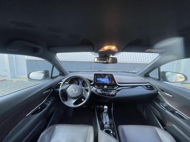 Toyota C-HR 1.8 Hybrid Executive | Origineel Nederlands | 1e eigenaar | Slechts 61.000km | Trekhaak | Leder