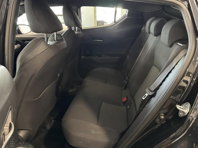 Toyota C-HR 1.8 Hybrid Style CAR-PLAY, WINTER PAKKET, CRUISE, ECC AIRCO