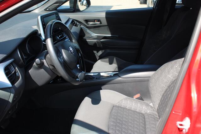 Toyota C-HR 1.8 Hybrid Style Bi Tone *Met Trekhaak!*