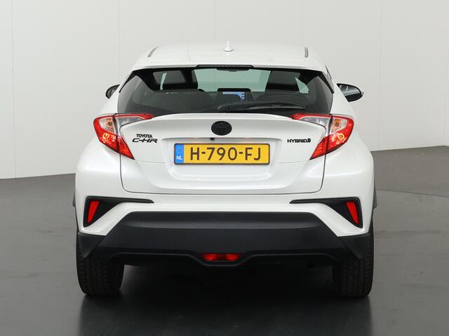 Toyota C-HR 1.8 Hybrid Dynamic | Navigatie | Parkeercamera | Stoelverwarming | Keyless Go |